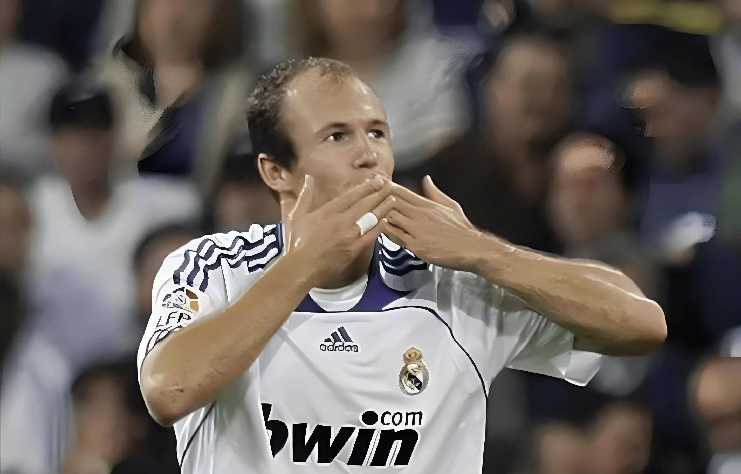 包含切尔西对战齐达内：展开角逐的词条