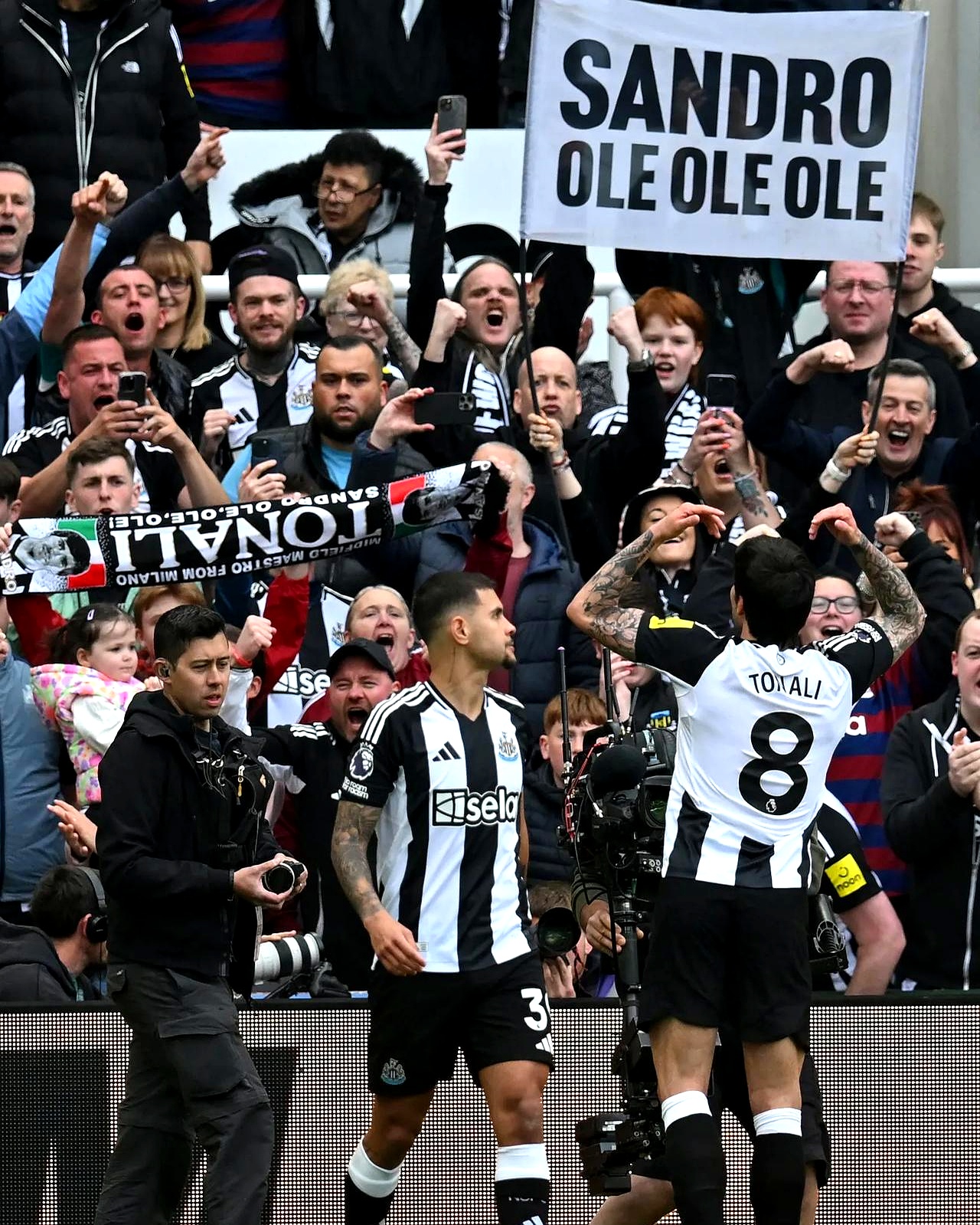 沃特福德主场击败纽卡斯尔，提振保级士气的简单介绍