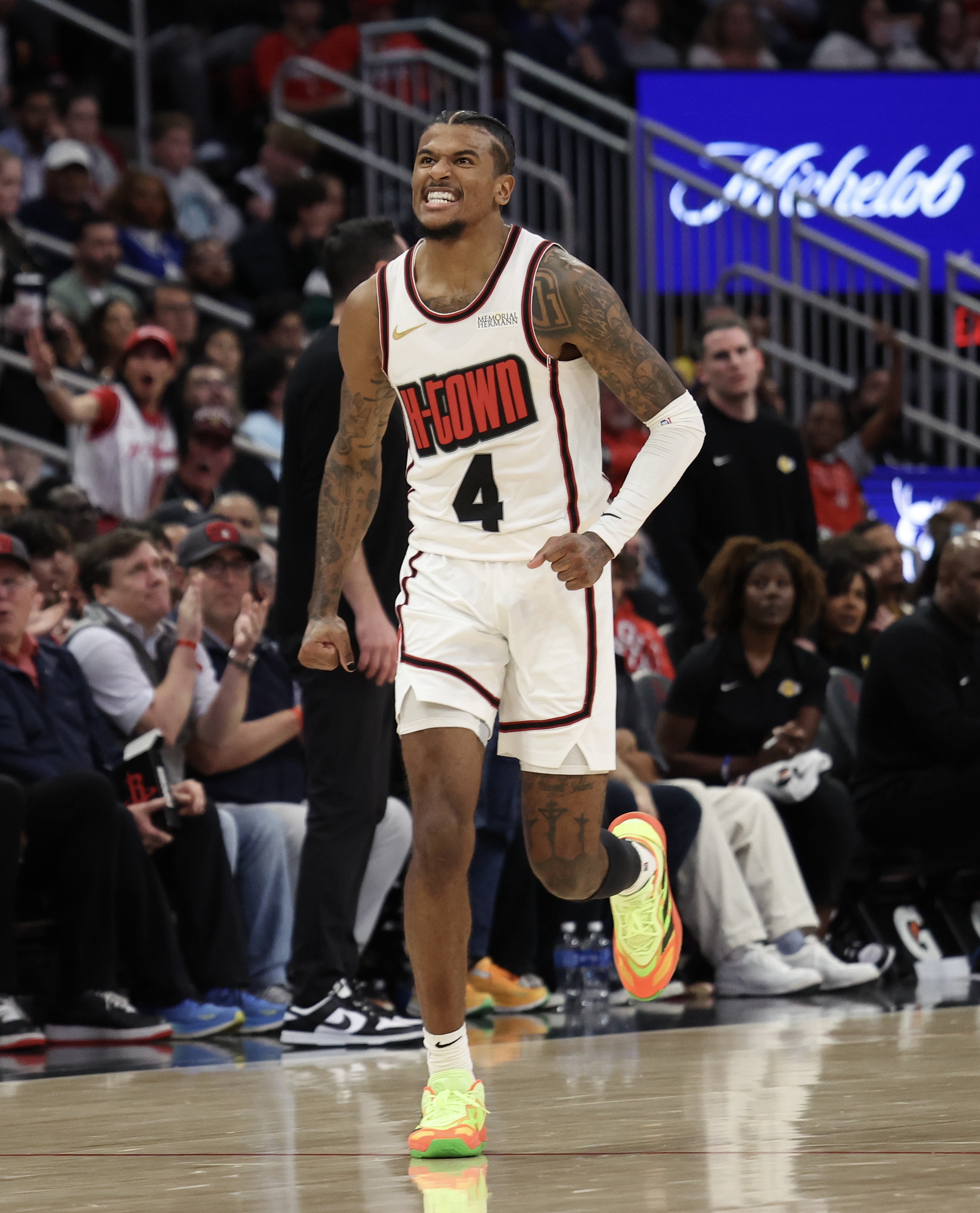 九游教练-关于火箭客场击败奇才获得三连胜的信息