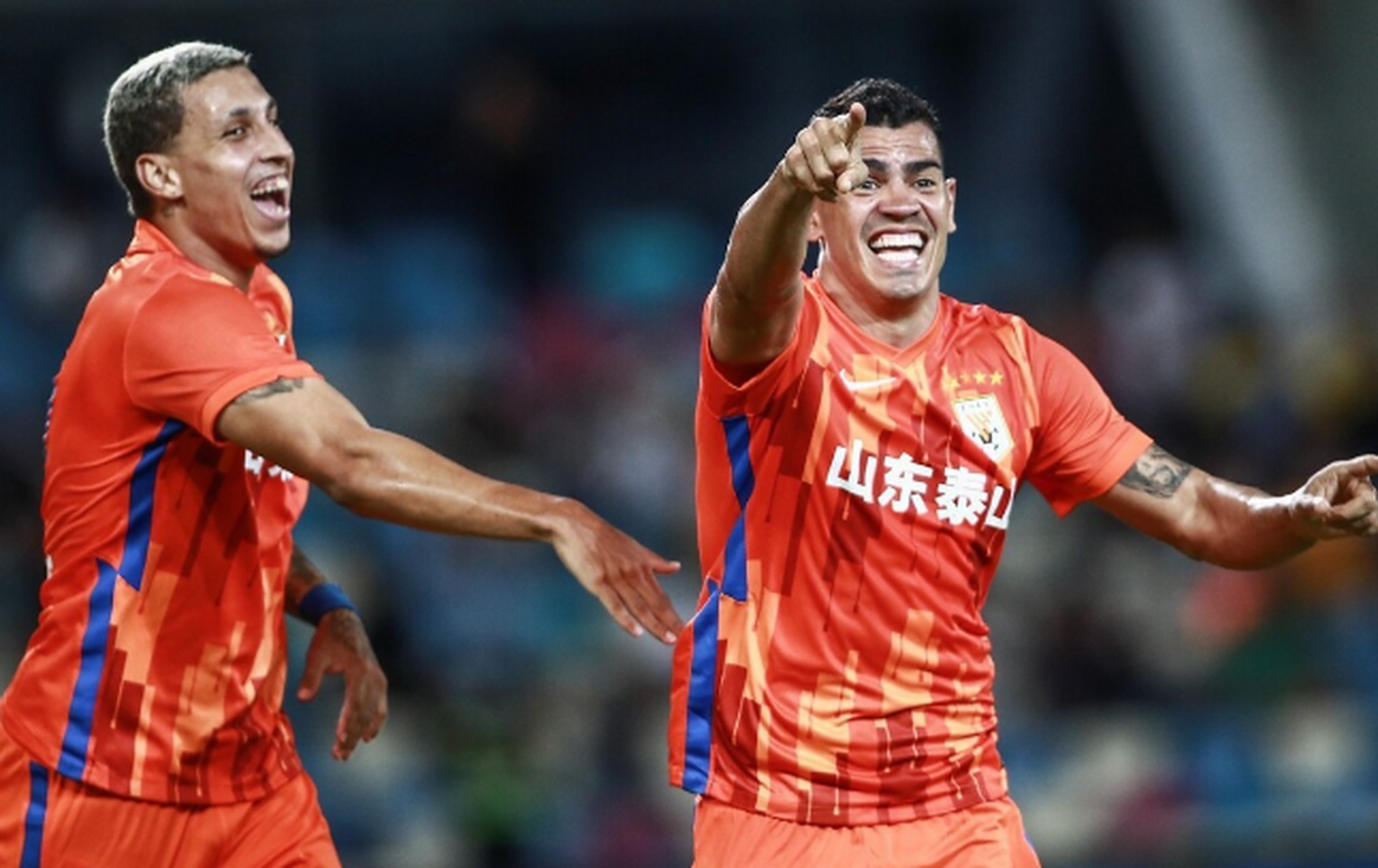 虎视眈眈，中超球员备赛埋头苦干全力以赴志在必得