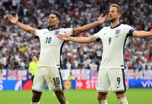 斯洛伐克队惊险晋级下一个比赛回合 斯洛伐克队惊险晋级下一个比赛回合